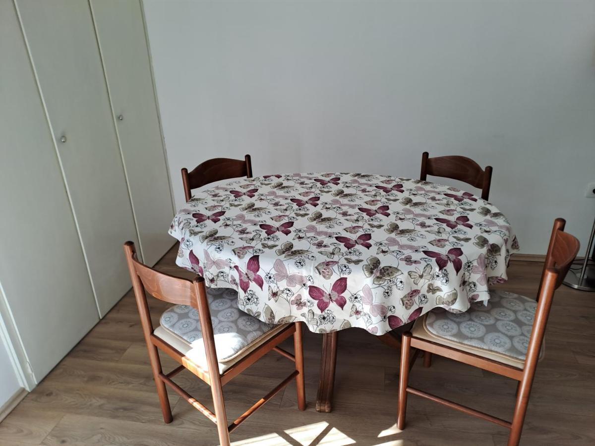 Yulia Apartman PUY Exterior foto