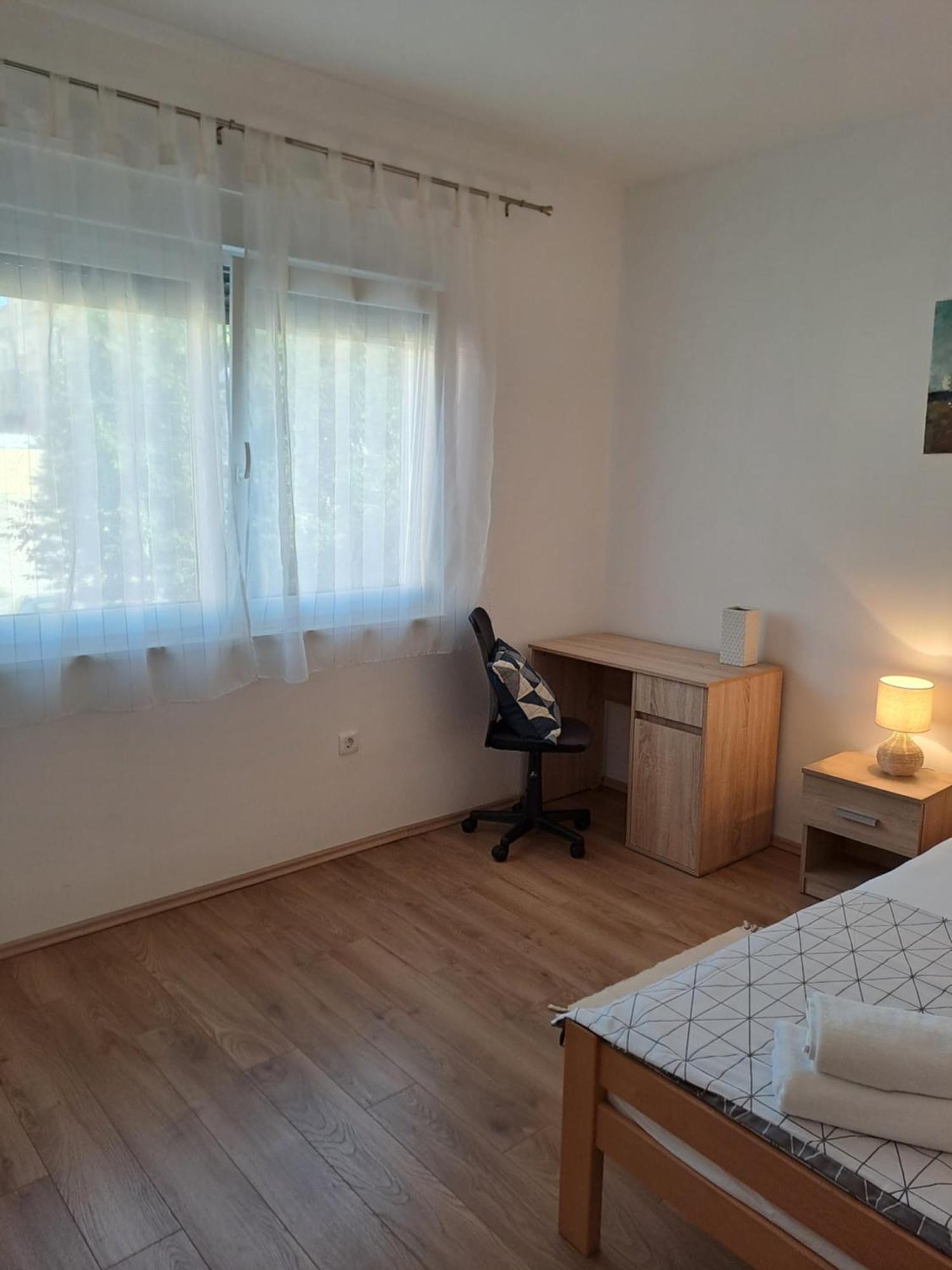 Yulia Apartman PUY Exterior foto